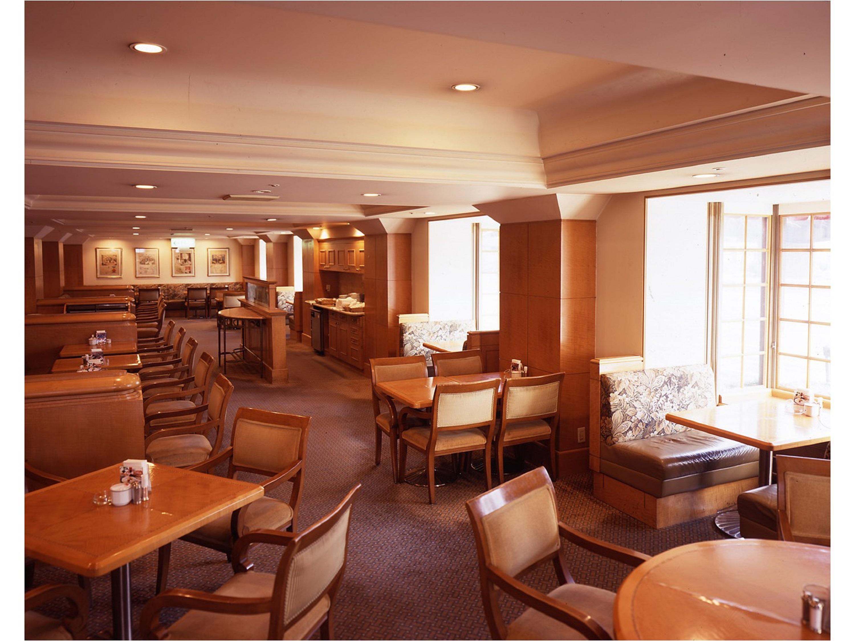 Hotel New Grand Йокогама Экстерьер фото The dining room at the 1990s